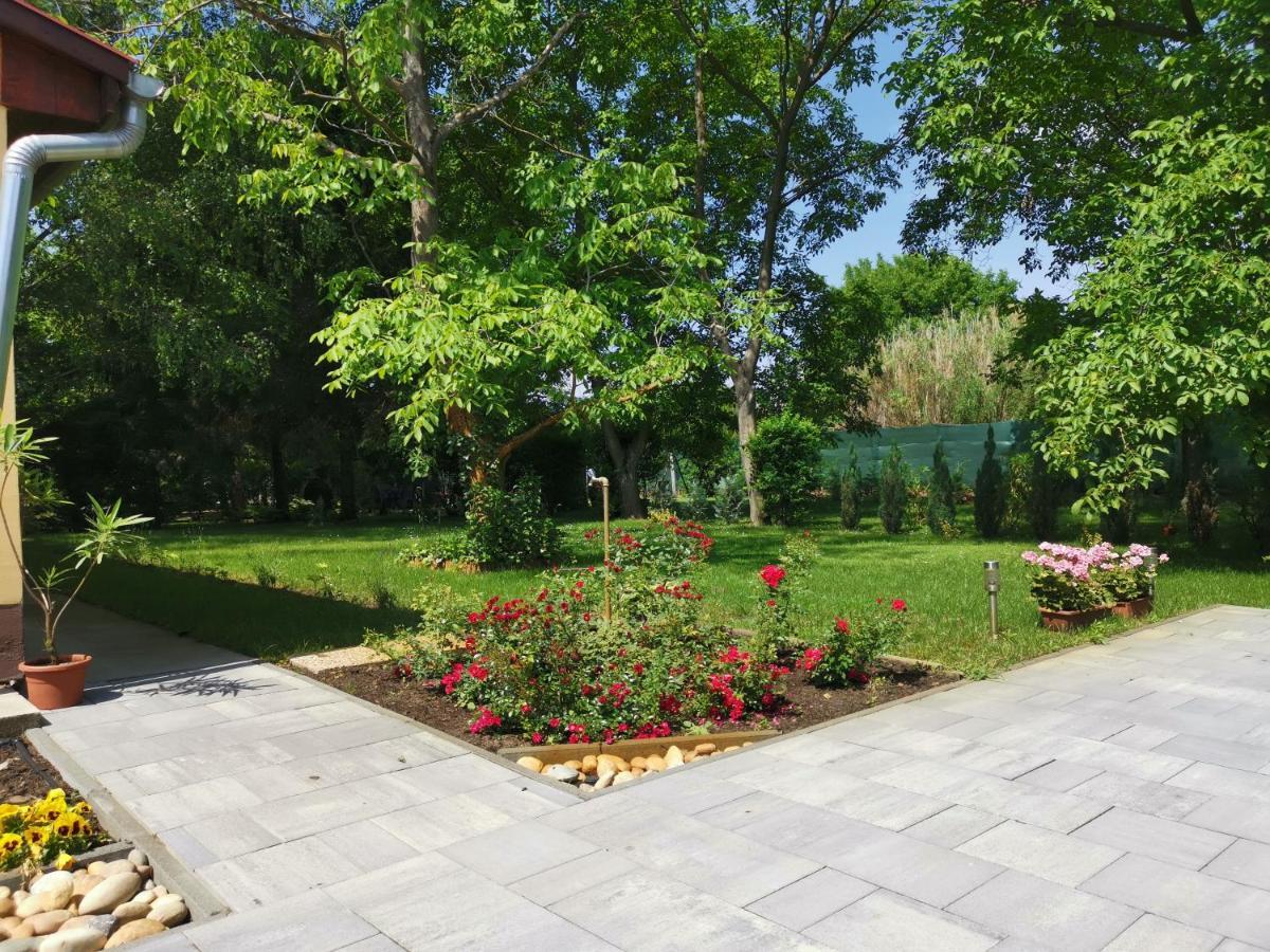Szent Erzsébet Apartmanház Kecskemét Exterior foto